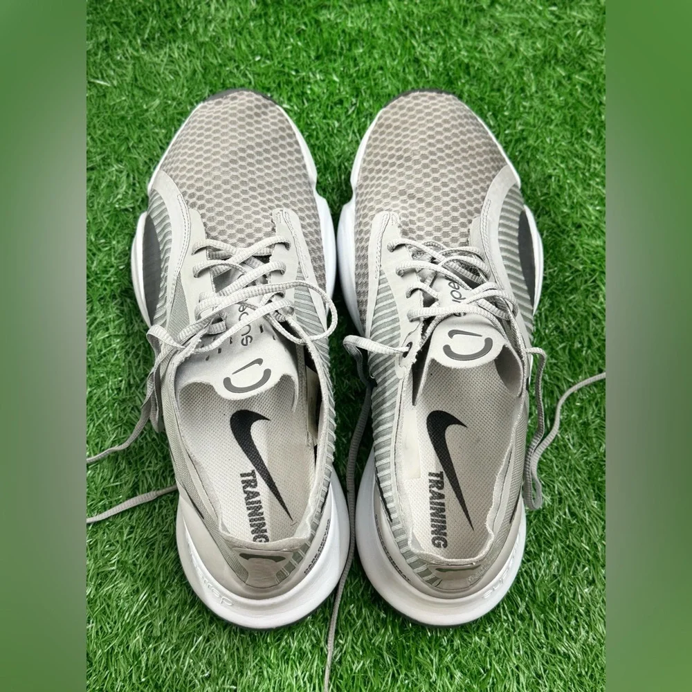 Nike Men's Training‎ Sneaker Size 10.5